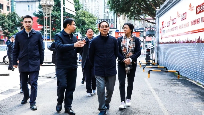 重慶市關(guān)工委赴長壽、墊江、忠縣調(diào)研關(guān)心下一代工作