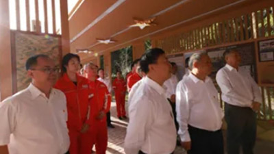 中國石油集團東方物探公司關心下一代委員會赴西部探區開展“育才強企·銀發生輝”調研暨講述“物探故事”活動