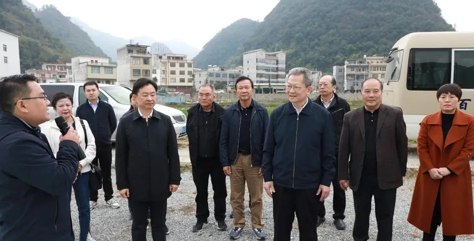 廣東省深圳市關(guān)工委赴廣西百色市開展合作交流 調(diào)研關(guān)心下一代工作