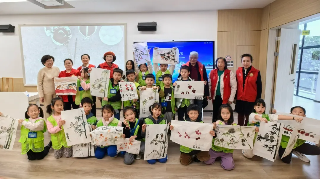 廣東省深圳市老少攜手享國學之美“關心下一代”寒假國學班圓滿落幕