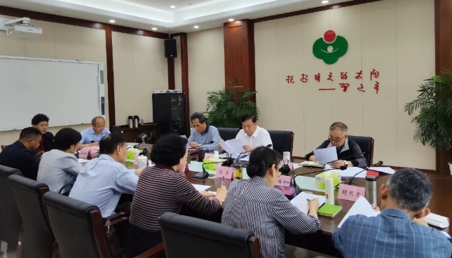 江西省南昌市關(guān)工委研究落實市委常委會對做好全市關(guān)心下一代工作的部署要求
