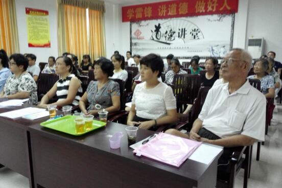 廣西省玉林市玉州區：一位老黨員的關工情懷