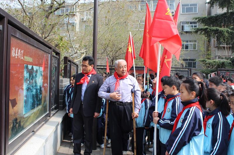 濰坊市濰城區老年大學關工委以活動為載體  引導“五老”發揮正能量