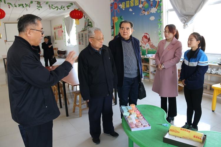 為了每一位兒童的健康成長——高密市五老志愿者到星熠家園走訪調研