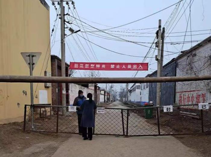 莘縣“五老”志愿者劉春法：“非常時(shí)期我先上”