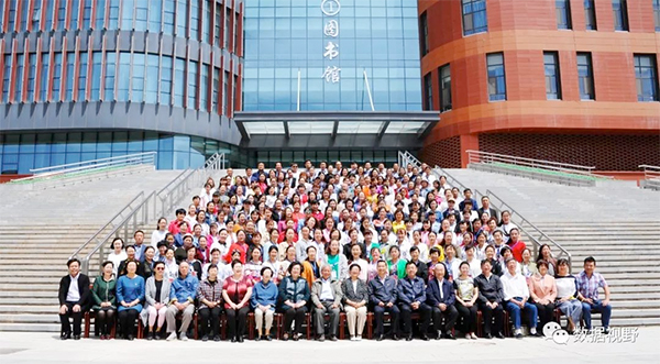 “關愛啟蒙者——流動課堂”在銀川舉辦 顧秀蓮看望培訓班師生代表并講話