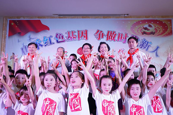 中國關(guān)工委主任顧秀蓮到湖北隨州調(diào)研關(guān)心下一代工作