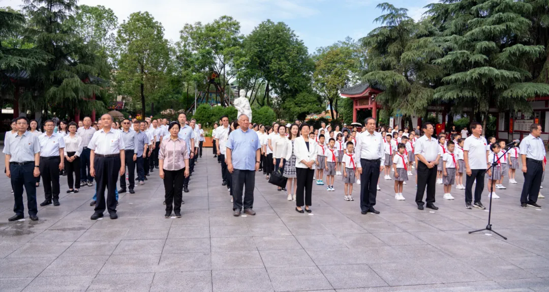 2025年全國關(guān)工委“青少年黨史學(xué)習(xí)月”活動(dòng)在四川成都啟動(dòng)
