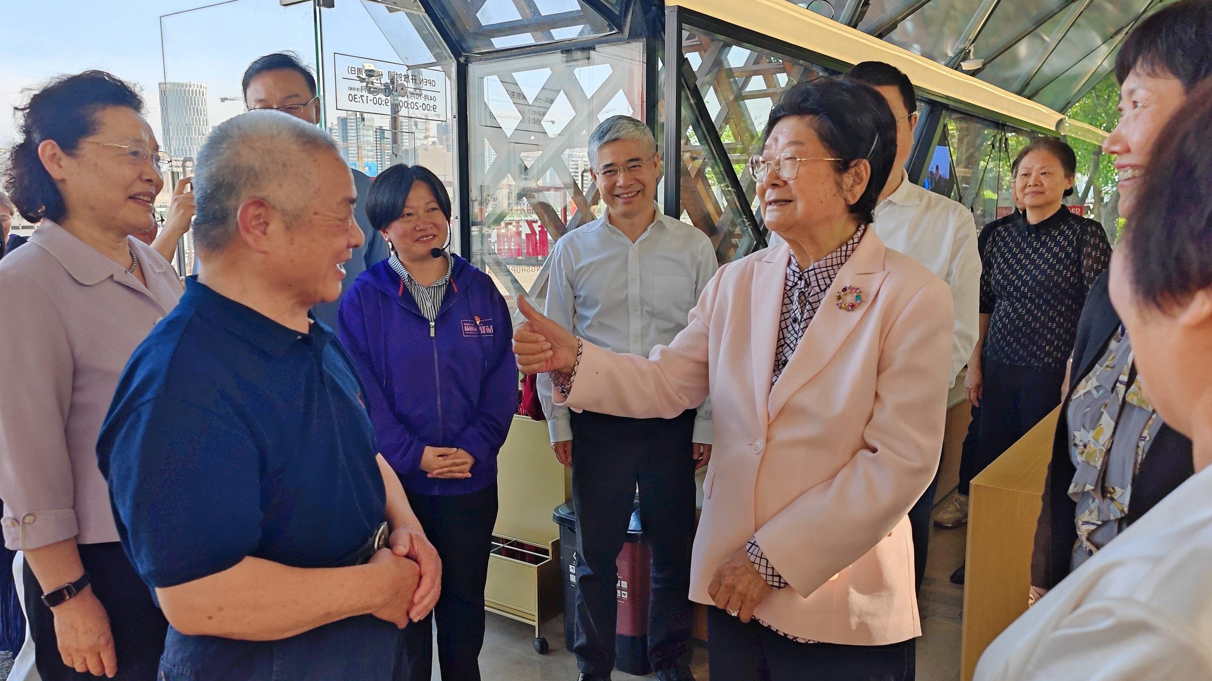 中國關(guān)工委主任顧秀蓮在上?？疾煺{(diào)研關(guān)心下一代工作