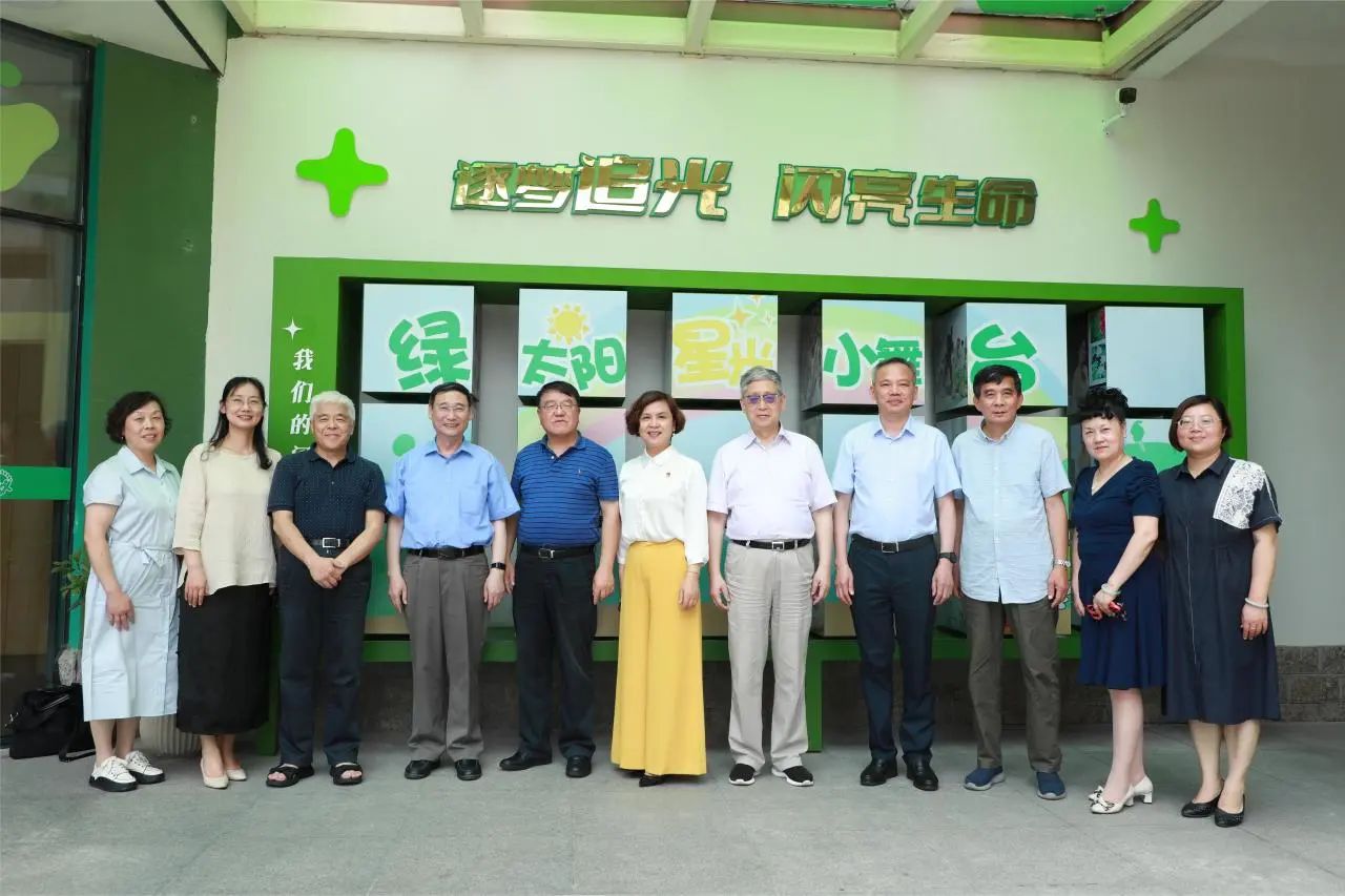 上海市教育系統(tǒng)關(guān)工委赴奉賢走訪調(diào)研
