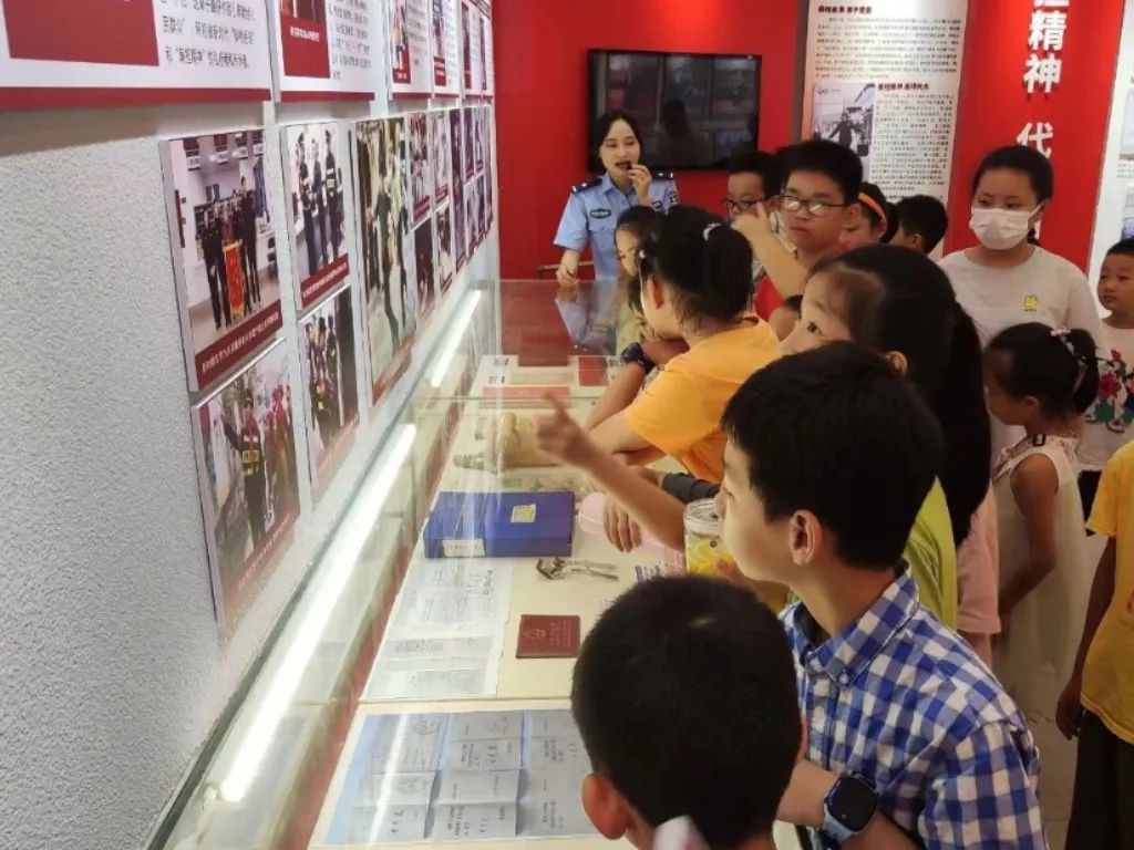 廣西省各級關工委開展內容豐富、形式多樣的青少年法治宣傳教育活動