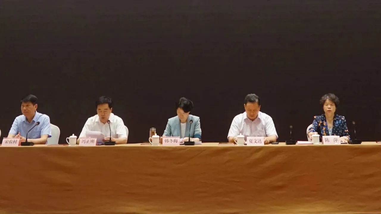 徐州市關工委“愛心助學·圓夢青春”助學儀式舉行