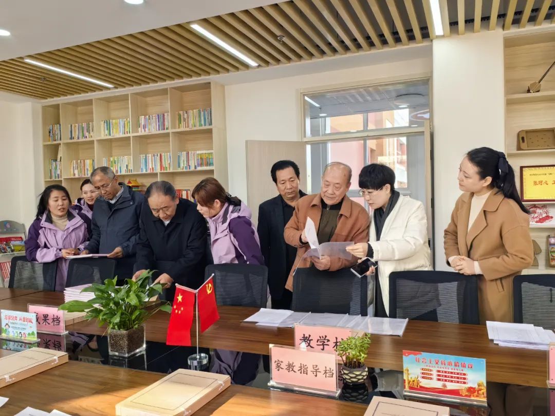 陜西省西安市關工委調研鄠邑區家庭教育試點單位工作開展情況