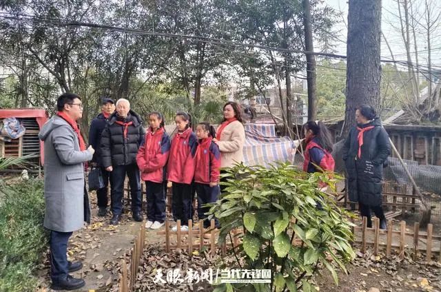 貴州省貴陽市關工委、白云區關工委聯合開展2023年冬季送溫暖活動