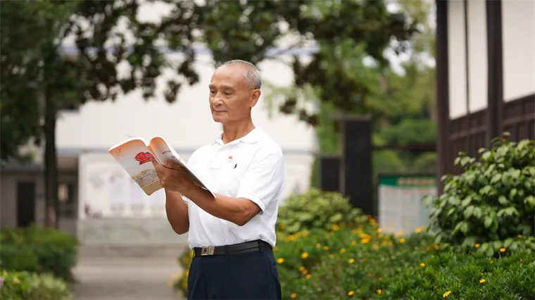 追尋幸福之源，筑夢民族復興——四川省成都市關工委“蓉城五老”宣講紀實